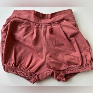 Ponponia baby girl’s Bloomers Elastic waist shorts Old pink.  Size 9-12M.